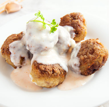 Croquettes de Bœuf Pays avec sauce au fromage